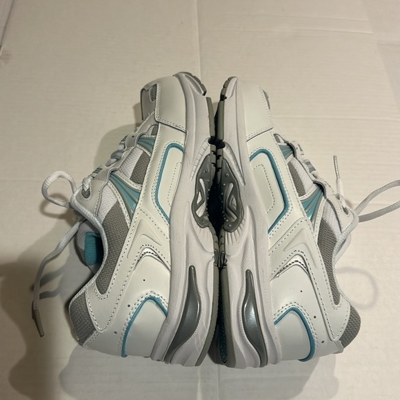 NWOT Vionic 23Walk lace up walking tennis shoes in white baby blue & gray - Picture 3 of 11